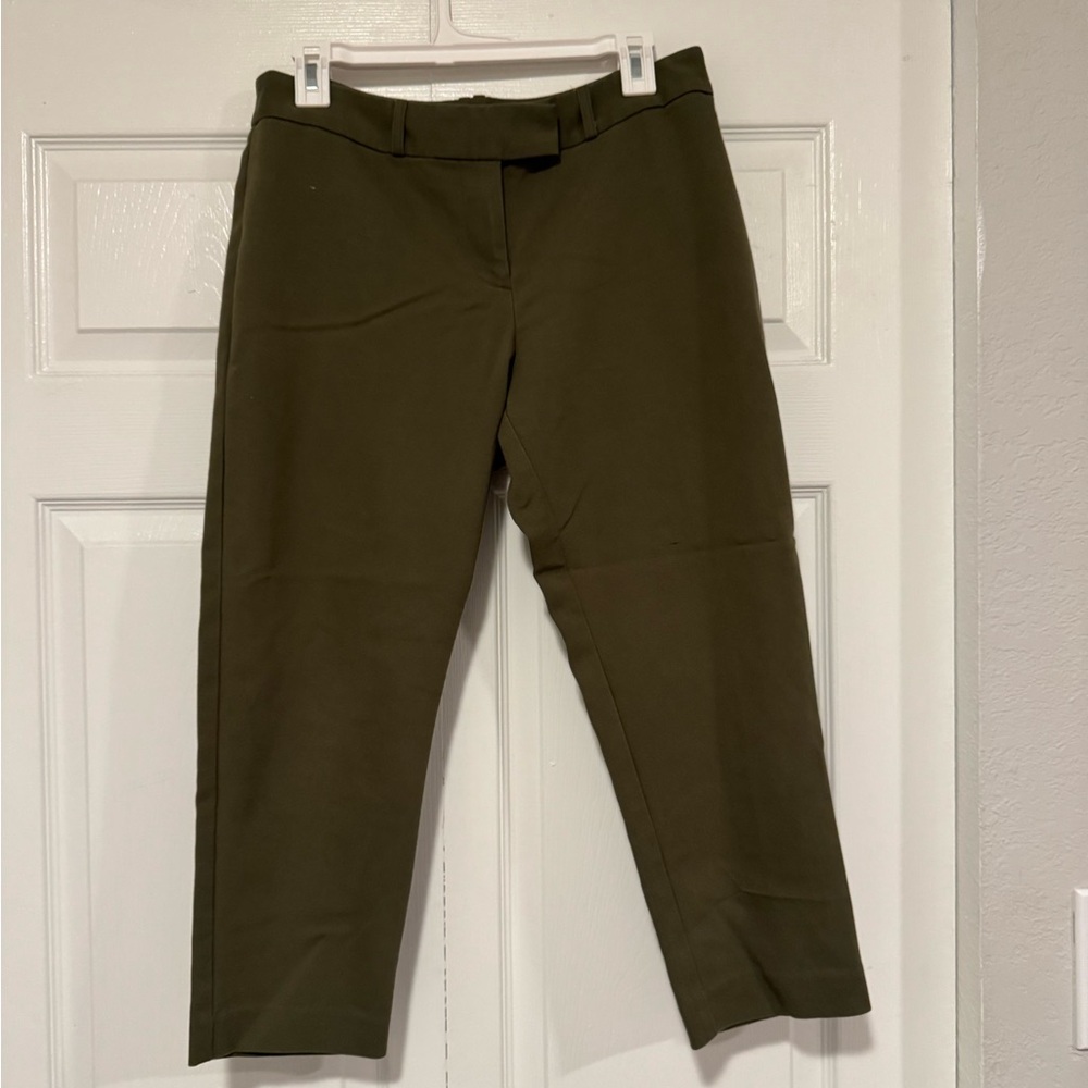 Liz Claiborne Olive Green Capris